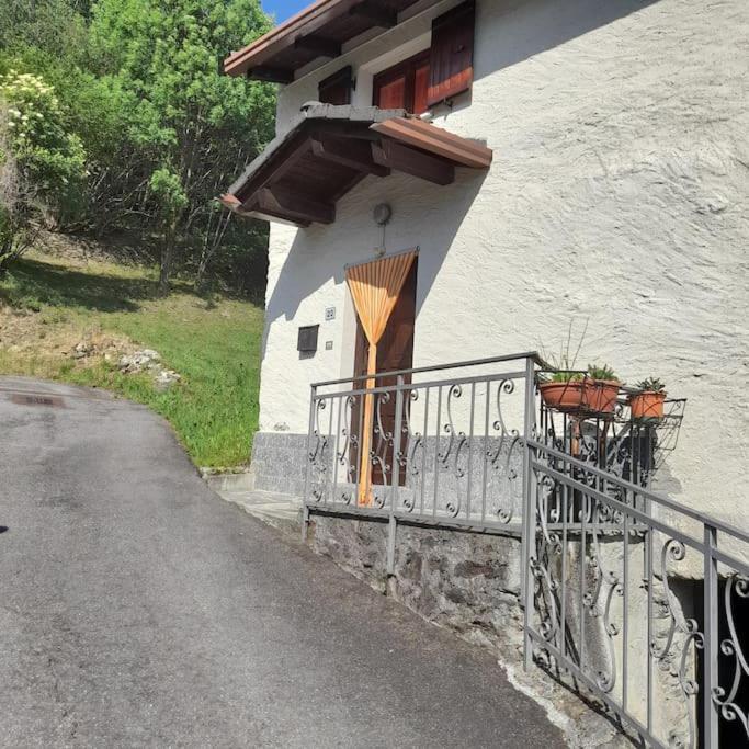 La Casetta Delle Nuvole Mazzo di Valtellina Exterior photo